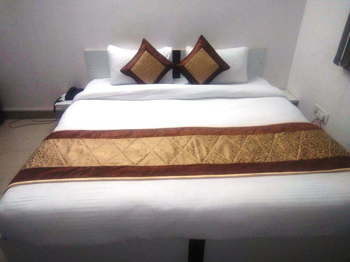 The Radiance Suites And Apartment Yeni Delhi Dış mekan fotoğraf