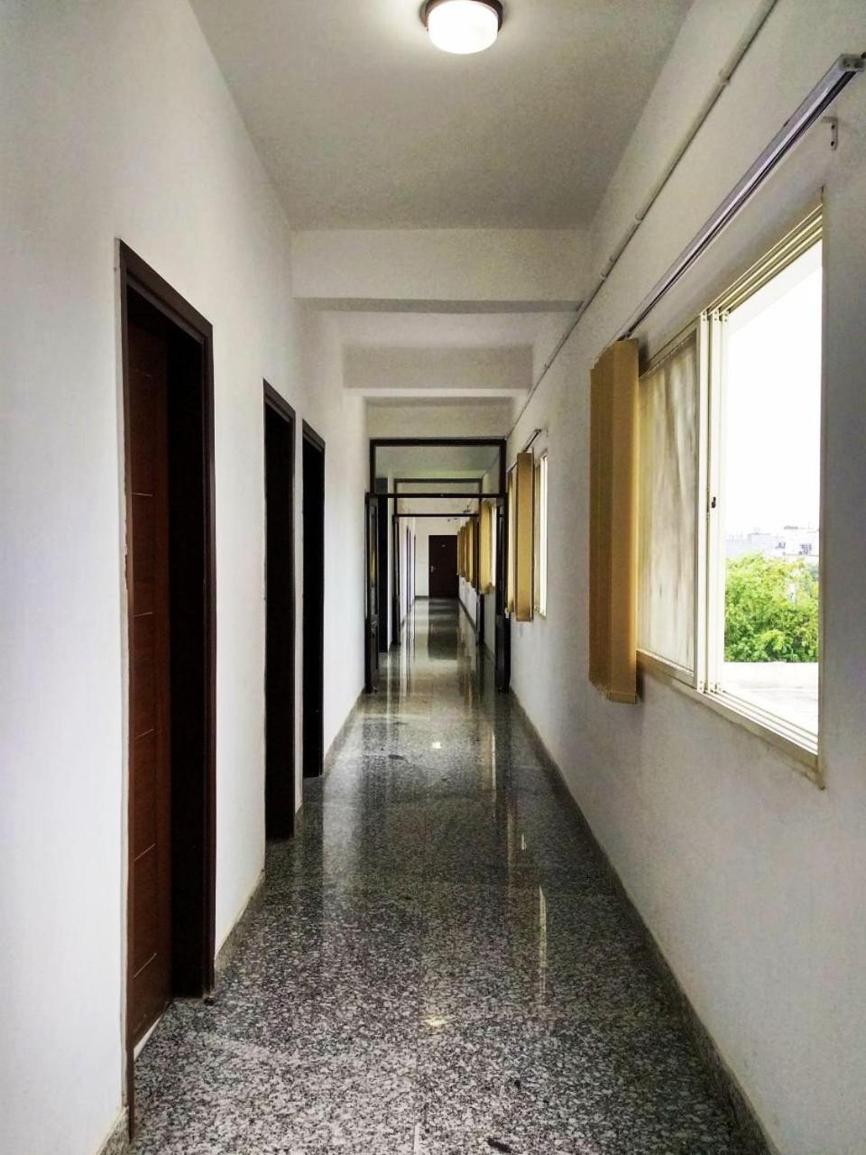 The Radiance Suites And Apartment Yeni Delhi Dış mekan fotoğraf