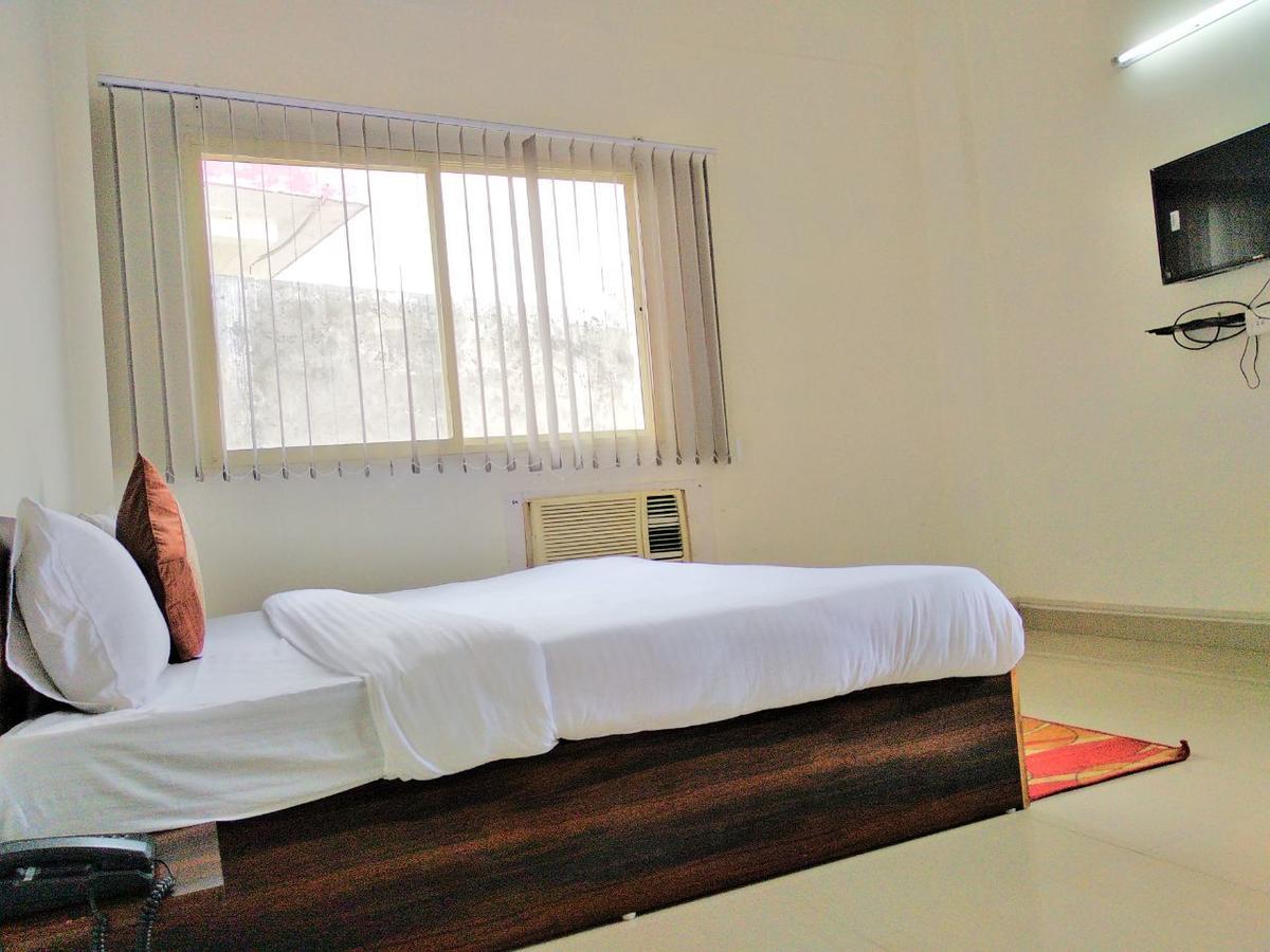 The Radiance Suites And Apartment Yeni Delhi Dış mekan fotoğraf