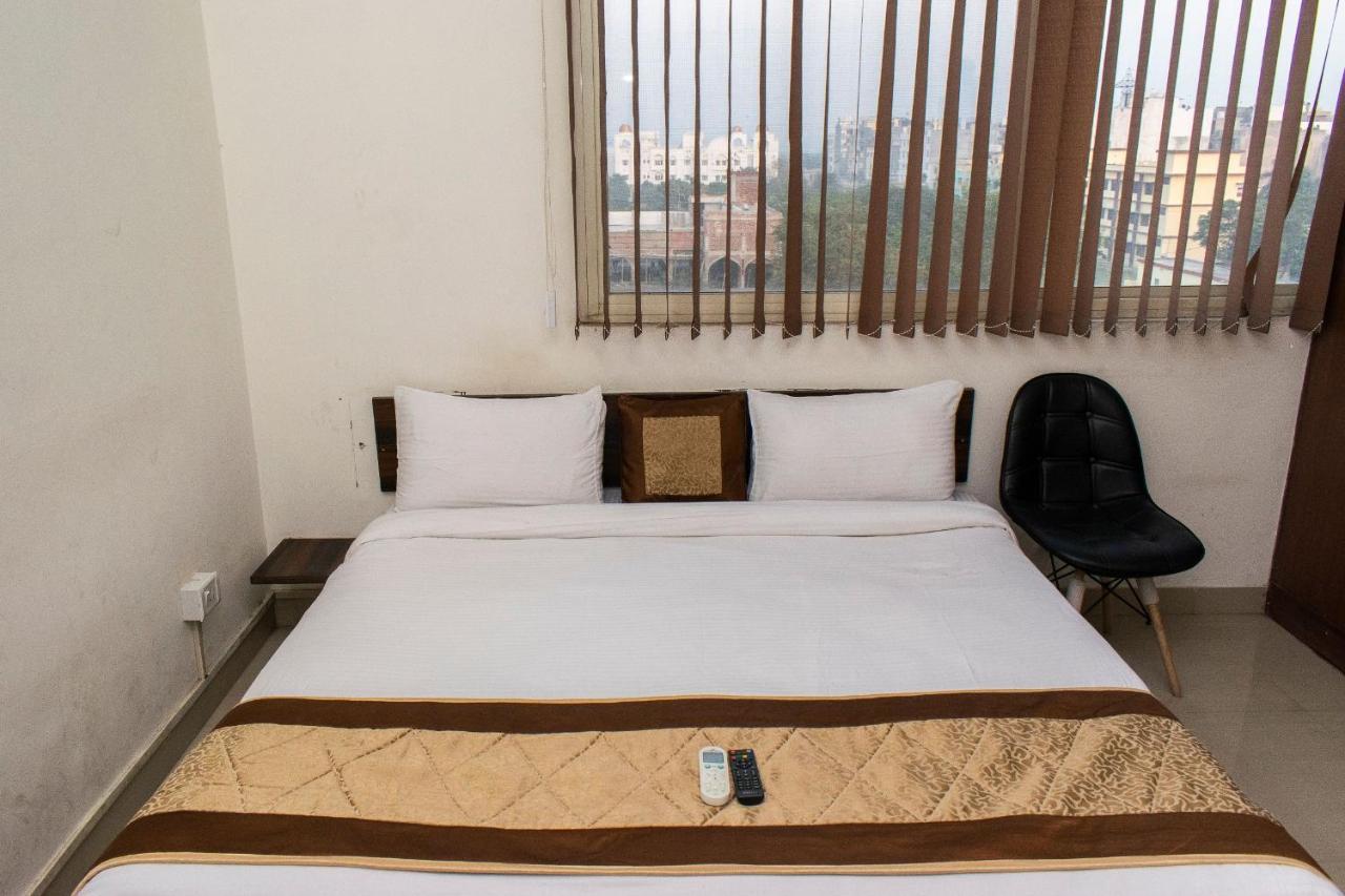 The Radiance Suites And Apartment Yeni Delhi Dış mekan fotoğraf
